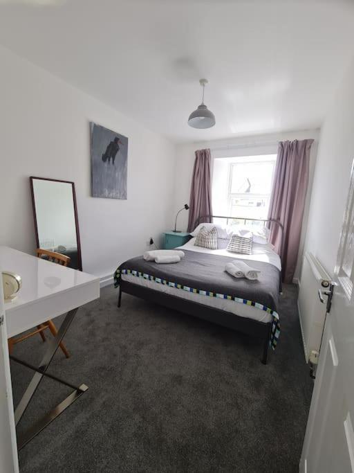 Beautiful And Bright !! Town/Harbour Apartment #2 Penzance Exterior foto